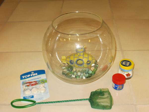 Large Fish Bowl and Supplies 1