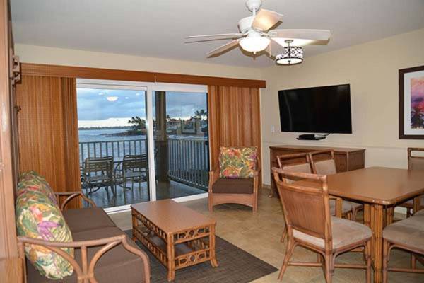 $100 / 1br - (7nights n more) CENTRAL WAIKIKI beach walk suite (Waikiki/Oahu)63939788164739122