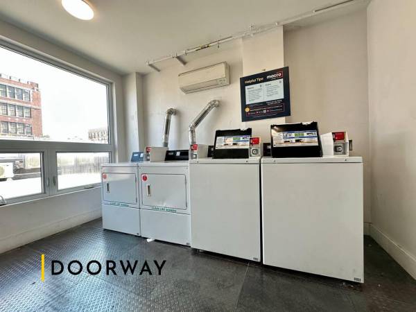 $4,200 / 2br - Hermoso apartamento de 2 habitaciones en Williamsburg con terraza privada ☀️ (Brooklyn)63854385361795123