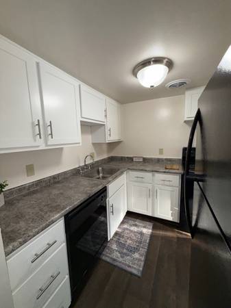$1,425 / 2br - 980ft2 - Where Home Meets Happiness!!! $60 Off For The First 12 Months! (Fairfield)63974475127939124