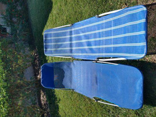 Blue Mesh beach loungers 1