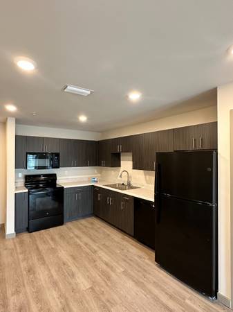 $3,961 / 3br - 1070ft2 - Spacious 3BR in Bahama Village – Affordable Housing for Locals (Key West)63923417011842124