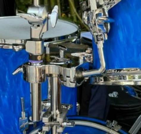 Solid Drummer Available 1