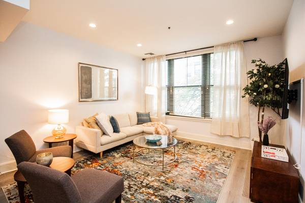 $6,500 / 2br - South End 2 Bed/2 Bath Furnished Apartment | Near Back Bay (South End)63699526047363121