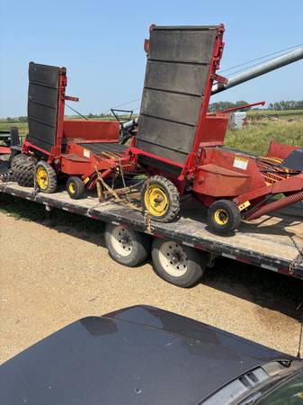 NH 166 hay inverter or H & S 8' Tedder - $1,700 (Humboldt)634387060236831212