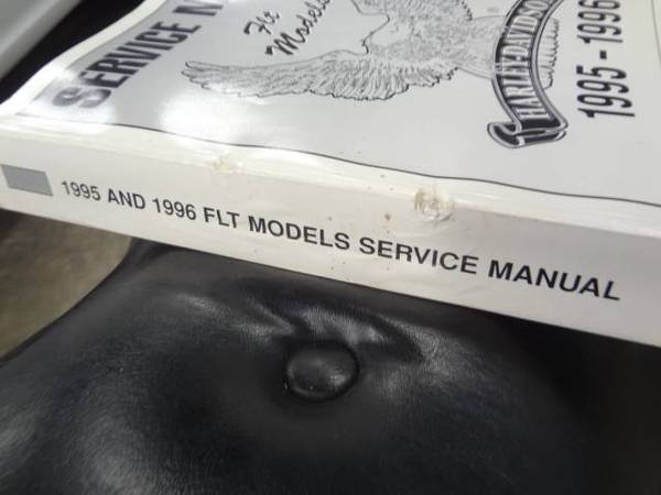 1995-1996 Harley dresser FLT official factory service manual - $100 (Shepherdsville)63471303421699121