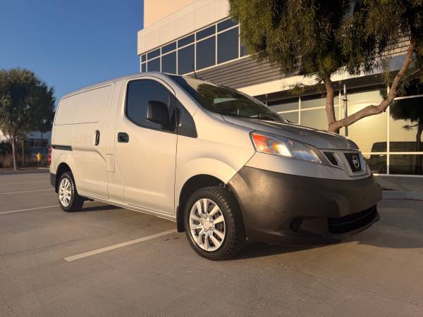 2015 Nissan NV200 S Van