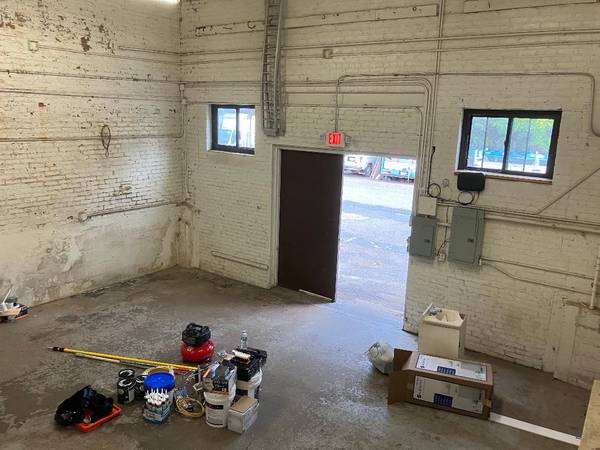 $700 Framingham: Arlington Square contractor shop or warehouse unit H (Arlington St, Fram)63828556498691123
