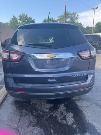 2013 Chevrolet Traverse 1LT FWD - $4,980 (St. Clair Mo.)63621384411011123