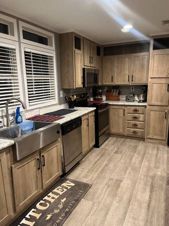 $500 / 5br - 2100ft2 - Private furnished room for rent 500 monthly (Frankston)64037557957506121