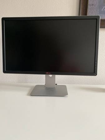 Dell FHD 24" LED Backlit Monitor 1