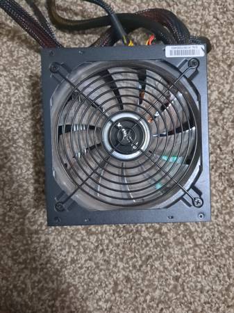 Fuente de alimentación Raidmax 400 W - 7 $ (Aurora)63471157307777120