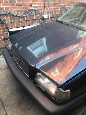 volvo - 1700 dólares63484570159363121