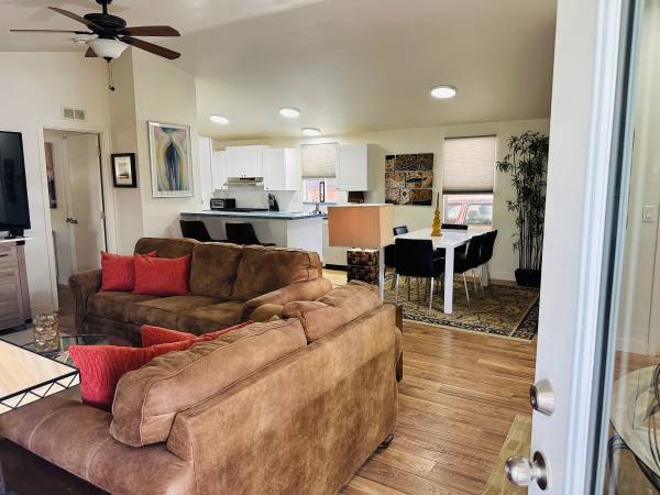 $3,000 / 3br - 1152ft2 - Fully Furnished in Date Palm Country Club (Cathedral City)63686264833921124