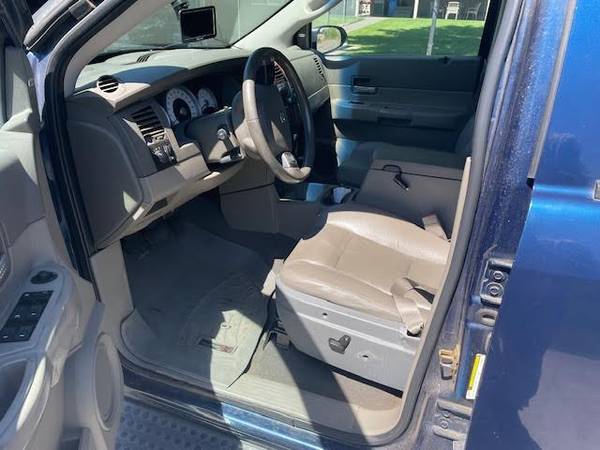 2006 Dodge Durango SLT - $3,900 (West Pasco)63470417085825123