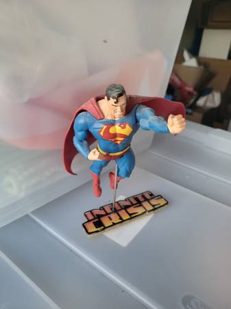 Superman figure from Infinite Crisis series. 1