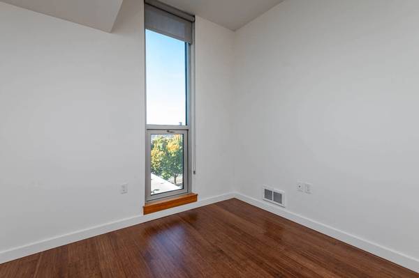 $1,850 / 2hab - 815ft2 - ¡Perfecto para ti! Un hermoso apartamento de 2 habitaciones y 1 baño te espera (Portland - Central Eastside)63831327942529120