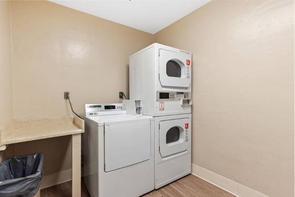 $1,100 / 1br - 650ft2 - Walk ins WELCOMED at Sequoyah Apartments (concord / pleasant hill / martinez)63682870413057122