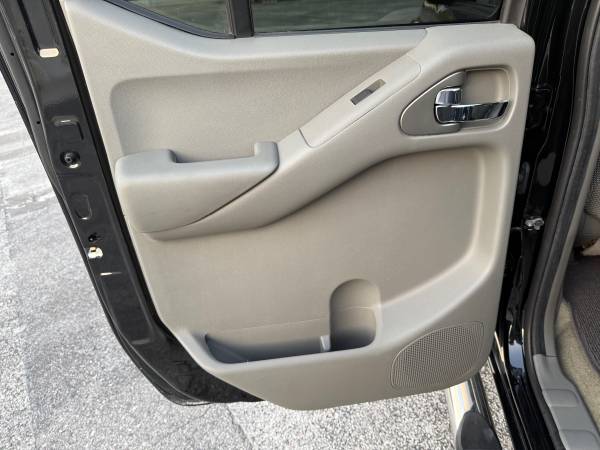 2017 Nissan FRONTIER ONE OWNER - Photo 11