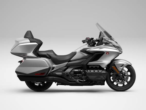 2025 Honda Gold Wing Tour DCT 1