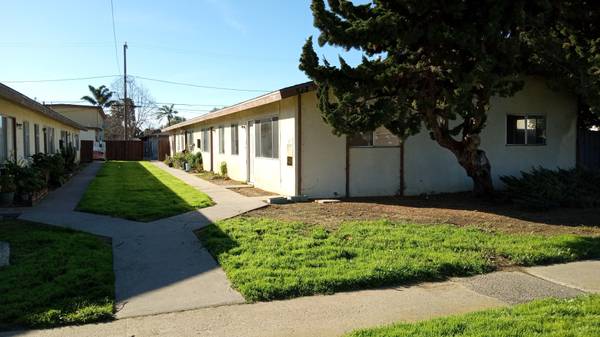 $1,695 / 2br - 517 North T Street Apt B (Lompoc)63663853690753120