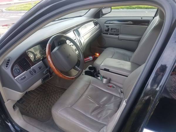 2011 Lincoln Town Car Limousine - $9,995 (Seattle)63442082928769123