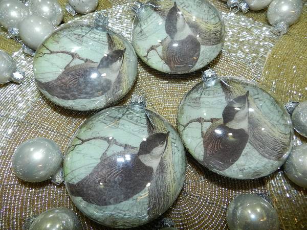 4pc Christmas Chickadee Glass Dome Ornaments 1