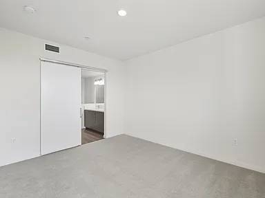 $1,765 / 3br - 1329ft2 - Spacious 3-Bedroom Condo in Prime Santa Clara Location (santa clara)64055522996867122