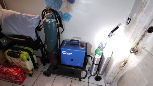 Auto Mechanic for all your needs (Hollywood)64288908383362123