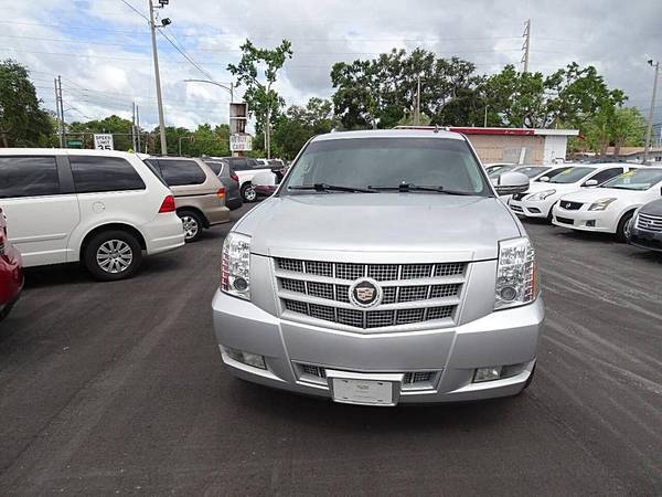 2013 Cadillac Escalade Premium AWD 4dr SUV - $10900.0063443467826689124
