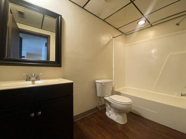$870 / 1br - Amazing One Bedroom Apartment! Brick Accent Walls! Call Now! (Verona / Penn Hills / Milltown / New Kensington)63664544152961123