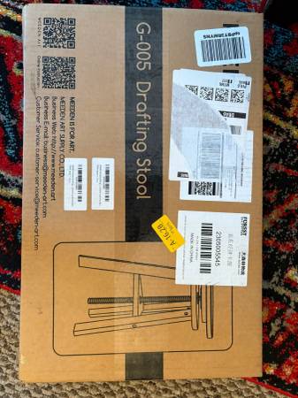Painting easel and stool - $100 (DC)63471085491715120