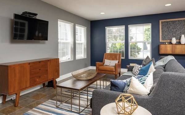 $1,179 / 1br - 724ft2 - You Will Love Living at Lancaster Commons, Park Like Settings, Pets OK (Salem)63660461071361122