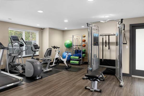$1,932 / 1br - 650ft2 - Microondas, Piso de Madera Maciza, Parque para Perros en el Sitio, Barra de Desayuno (6802 Coal Creek Parkway SE Newcastle, WA 98059)63850641850369122