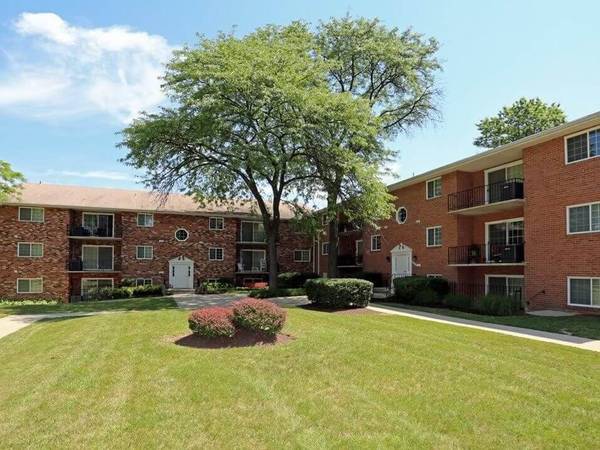 $1,515 / 1br - 1 BD, Located in Forestville, On-Site Management (5815 Marlboro Pike, Forestville, MD)63779646873731122