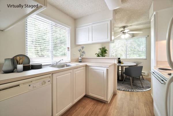 $1,478 / 2br - 901ft2 - Stainless steel appliances, Smoke free community, Updated cabinets (Gresham)63914739610115124
