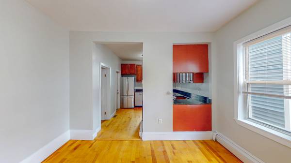 $4,700 / 4br - South Boston 4 Bed/2 Bath Apartment | Near Broadway Station (South Boston)63699526040321121