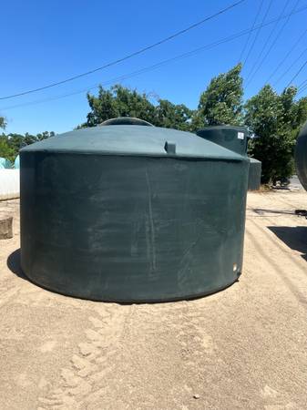 Nw 5000 gallon water storage tanks 1