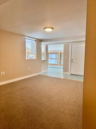 $3,300 / 3br - Renovated, some utilities are included (Amesbury)63856336231555120