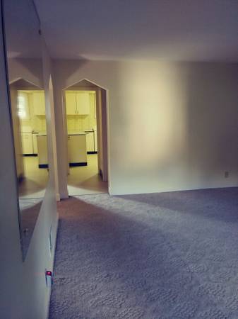 $900 / 1br - 1BR Duplex - Everything Included - Incline District (E Price Hill)63974610573187122