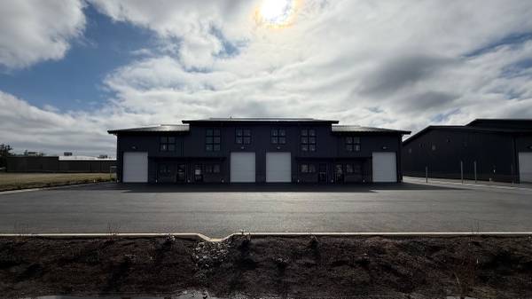 $5,152 / 4480ft2 - 4480' New Construction flex space for lease (Medford)64192592670338121