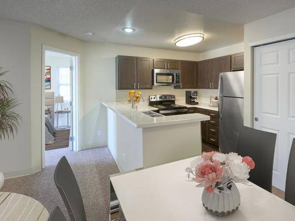 $1,969 / 2br - 910ft2 - Newly Upgraded Interiors*, Heated Swimming Pool (1187 S Beech Dr.)63973502201731123