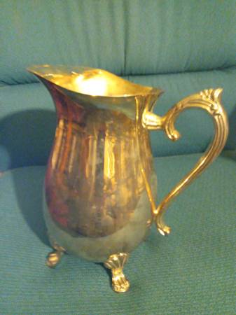 Silver plated 2 quart water pitcher with original box and order form 1