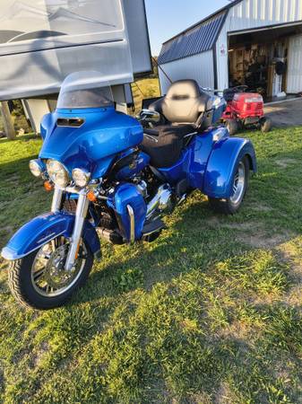 2024 Ultra Tri Glide 1