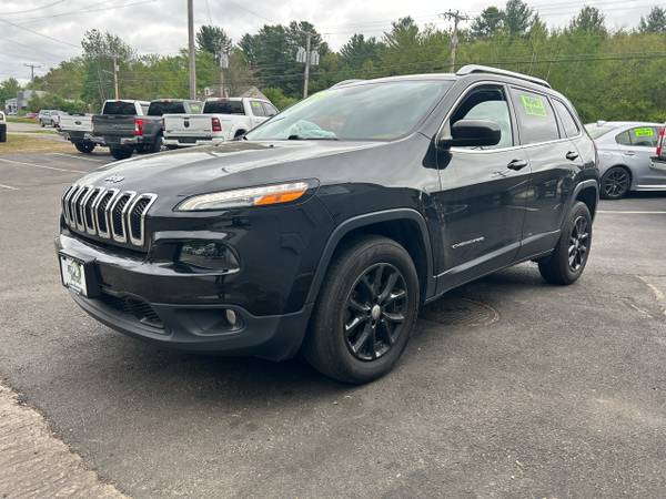 2016 Jeep Cherokee Latitude 4WD - $14,944 (Plaistow, NH)63654721960577123