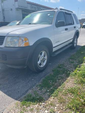 2005 Ford explorer……..160k miles - $2,495 (Blue island)63618869644545122