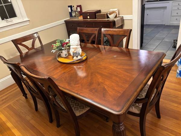 Dining Room Set 1