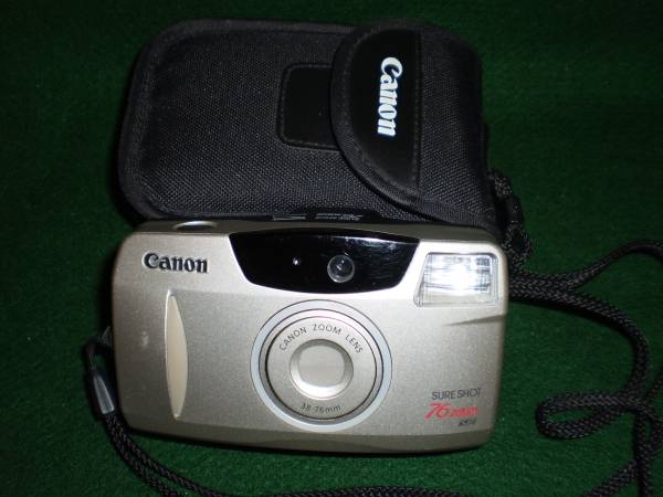 Canon Sure Shot 76 Zoom (38-76) with case 1