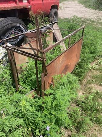 Hog Chute Old 1