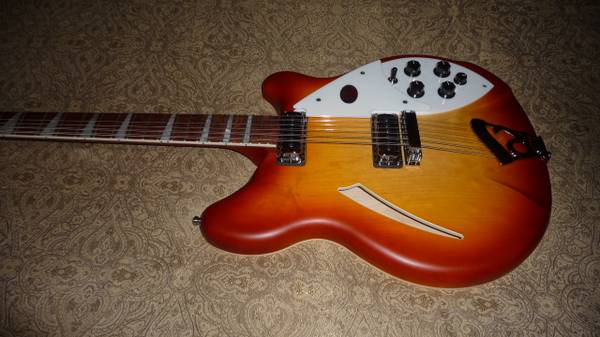 Rickenbacker Autumn-glo 12 String - $2,700 (Aventura)63469939754113124